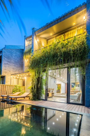 River villa
